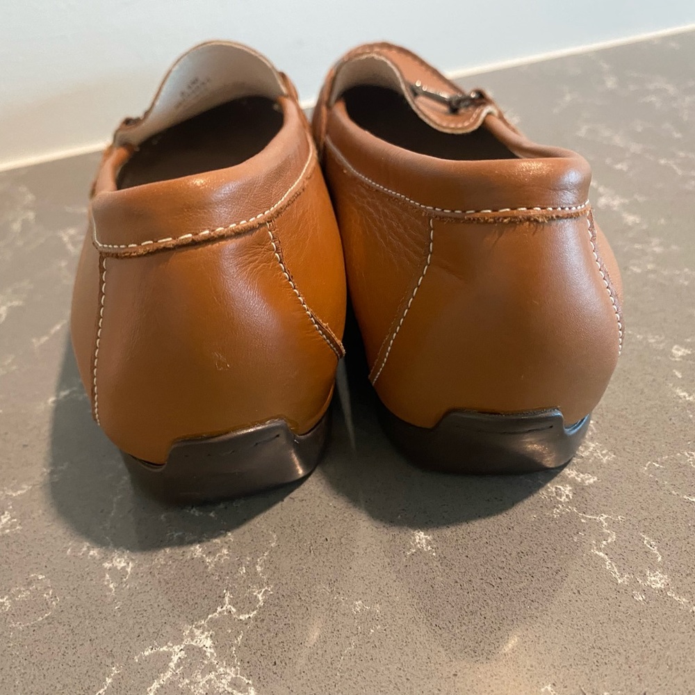 Munro American loafers ladies 8.5 M gently worn excellent condition. - Picture 3 of 8